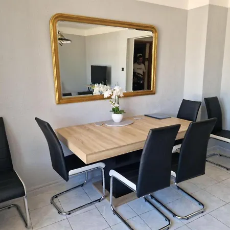 Appartement Flat In Centre Of !