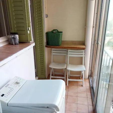 Apartamento Flat In Centre Of ! Hyères