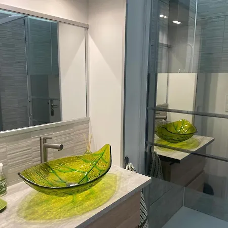 Flat In Centre Of ! Apartamento Hyères