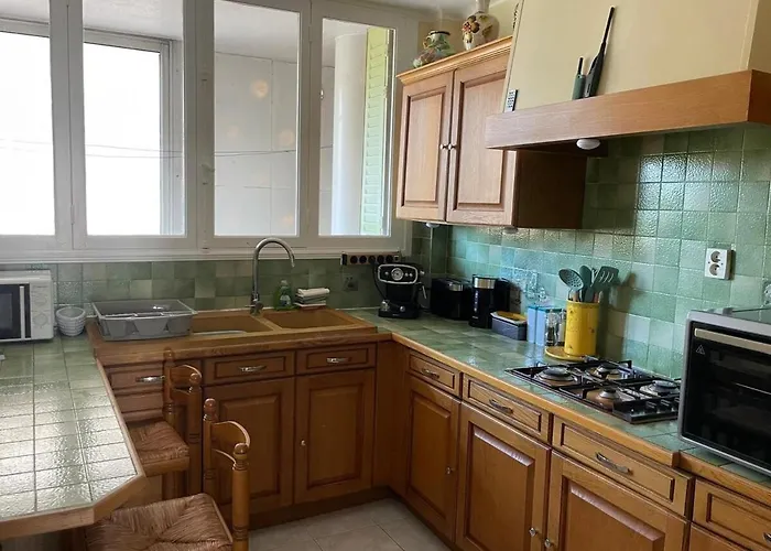 Flat In Centre Of ! Lejlighed *