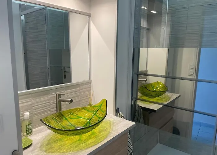 Flat In Centre Of ! Lejlighed Hyères